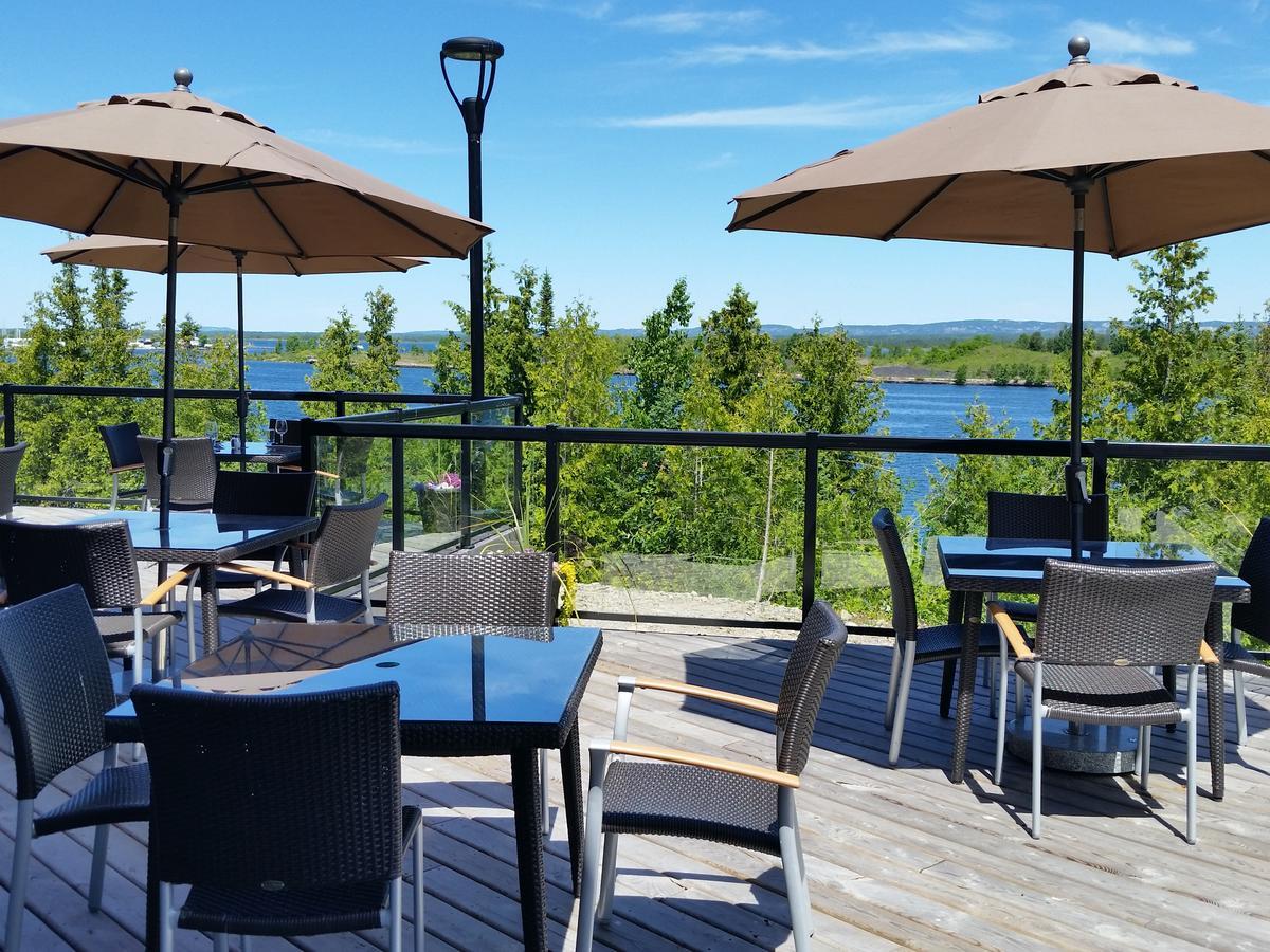 Manitoulin Hotel And Conference Centre Little Current Eksteriør billede