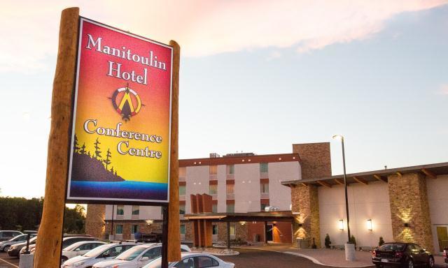 Manitoulin Hotel And Conference Centre Little Current Eksteriør billede